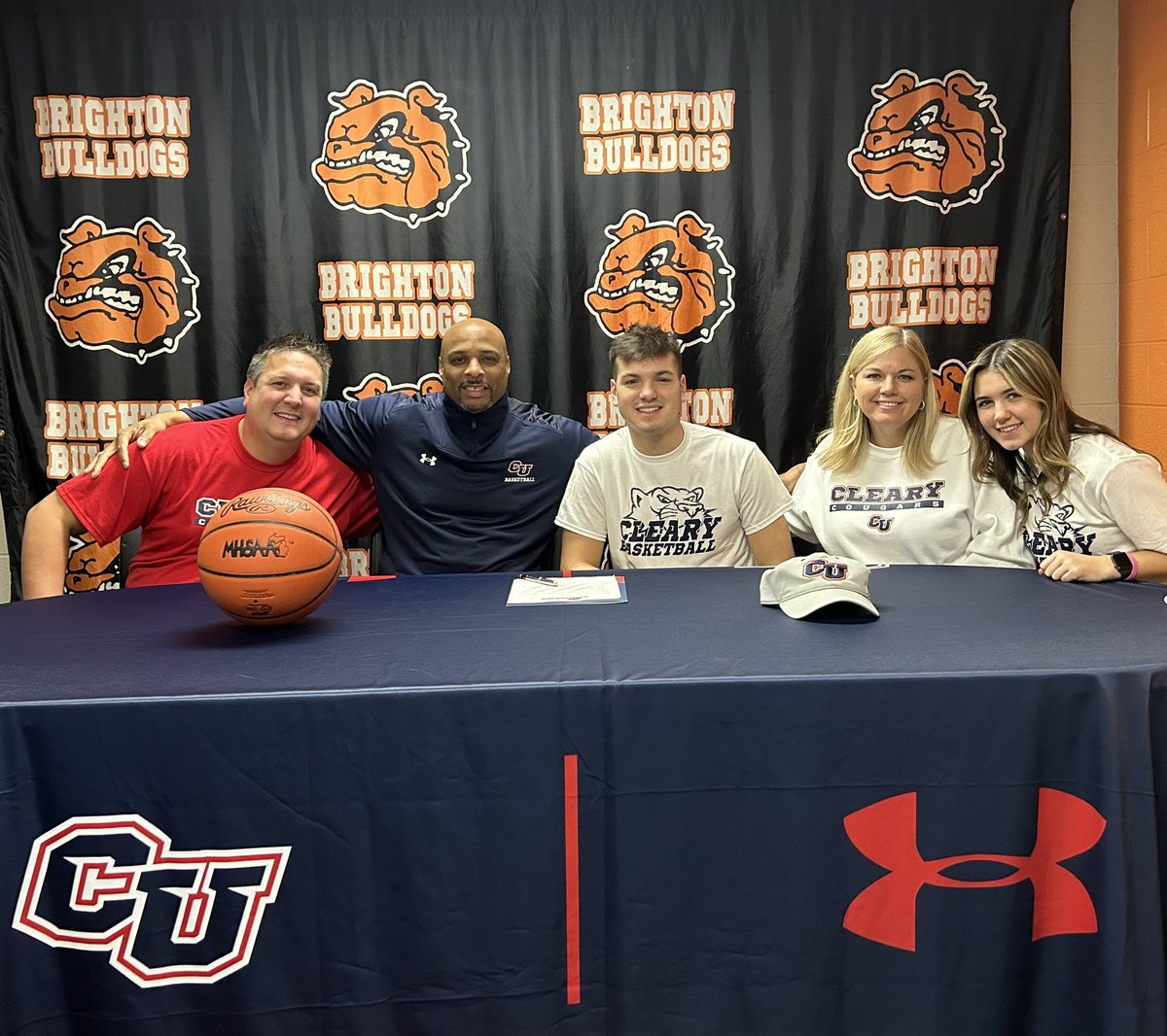 AshtonT_2023's tweet photo. Beyond excited to announce that I will be continuing my basketball career at Cleary University! Thank you @cet_for3 for this amazing opportunity! 

@ClearyMensBBall 
@brighton_mbb https://t.co/IQDRUbPYK0
