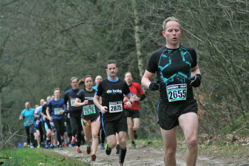 FS Hondsrugcross startwedstrijd E.A.C. De Sperwers Loopcircuit - hardloopnieuws.nl/fs-hondsrugcro… -
Op zaterdag 28 januari aanstaande wordt in de Emmerdennen weer de traditionele FS Hondsrugcross georganiseerd door de Emmer atletiekvereniging E.A.C. De Sp...