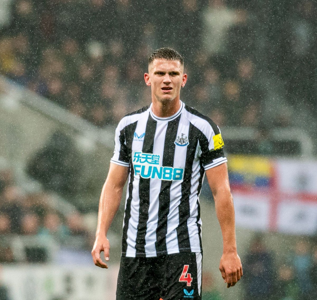 18 games
12 wins
12 clean sheets
9 goals conceded 
0 defeats 

Sven Botman 👏🏻