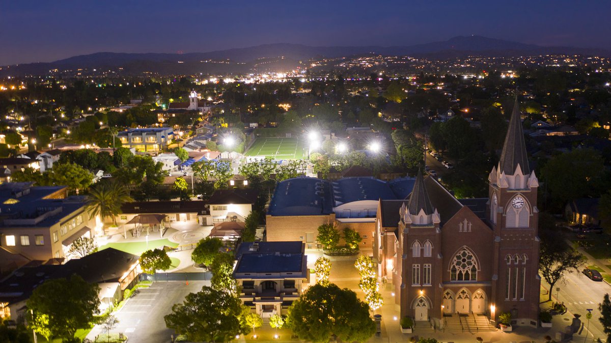 rebdgroup's tweet photo. Disneyland isn't the only place to visit while in this part of Southern #California. #travelplans  https://t.co/Ko58ZgIOKX https://t.co/ik1hG5Indr