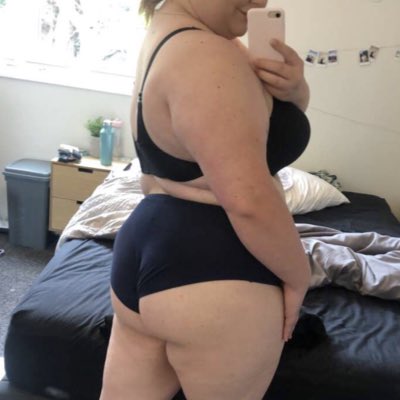 CuddlyCurve's tweet photo. #NewProfilePic #bbw #bbwwife #PAWG https://t.co/vJdzWrj0jb