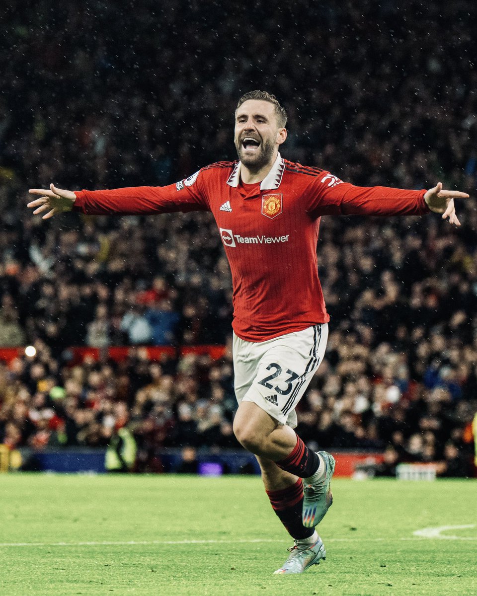 ManUtd's tweet photo. ⚠️ This is a @LukeShaw23 appreciation post. 

#MUFC || #MUNBOU https://t.co/fq9vYJ2rC5