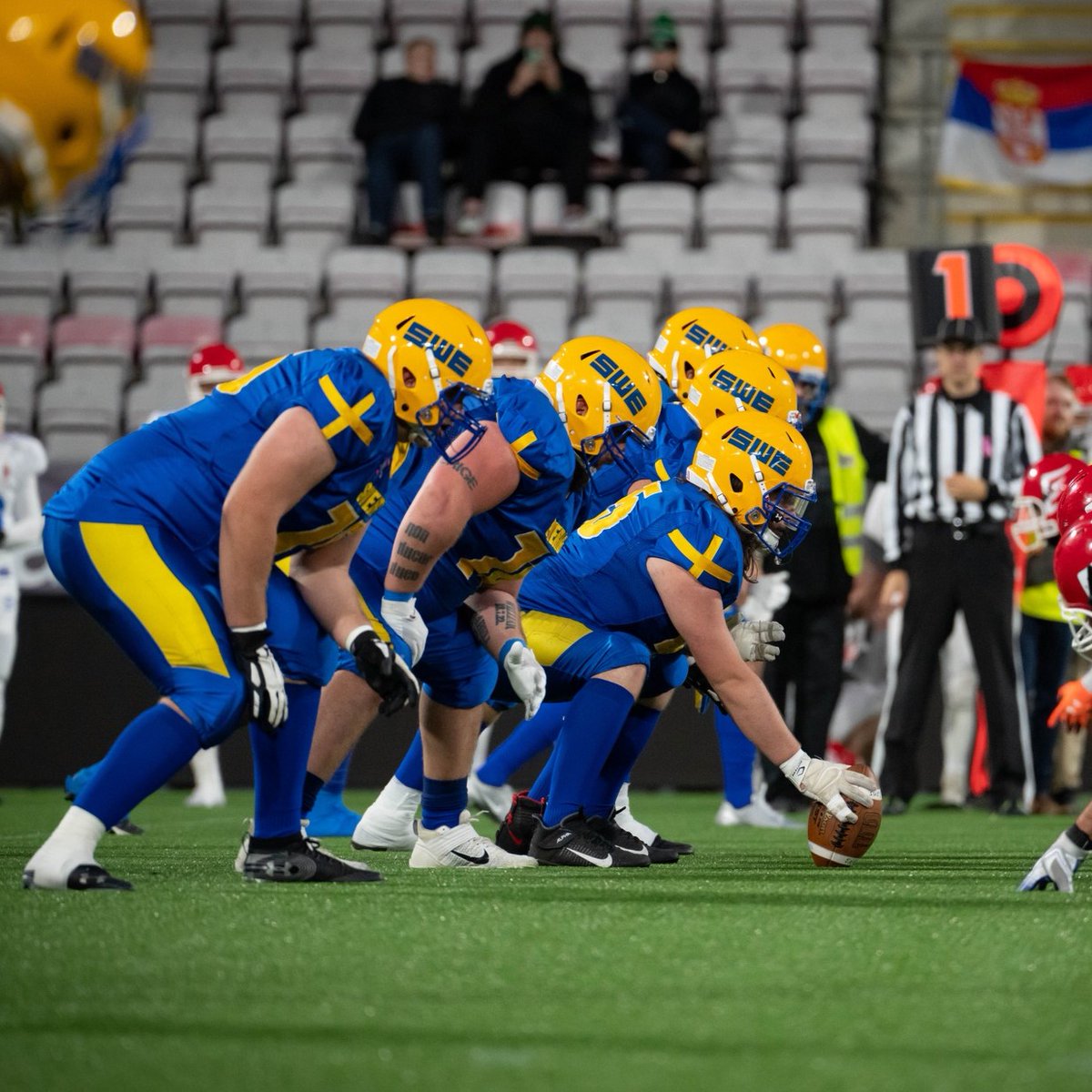 Ledarstaben för herrlandslaget i amerikansk fotboll genomför en inventering av spelare intresserade av en plats i landslaget under säsongen 2023 och framåt. För intresse, fyll i detta formulär: docs.google.com/forms/d/e/1FAI… #SWE3 #HejaSverige