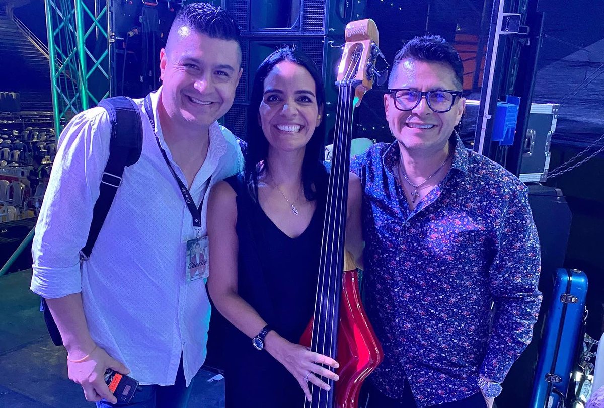 sarlikat's tweet image. Música! #TeamCharlieCardona #FeriaDeCali #GAD