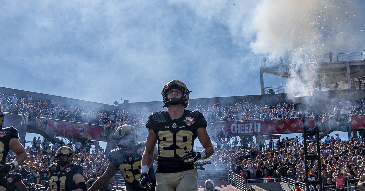 #4favs from the Purdue vs LSU at the Citrus Bowl run-out 

#purdue #boilerup #CheezItBowl #CheezItCitrusBowl