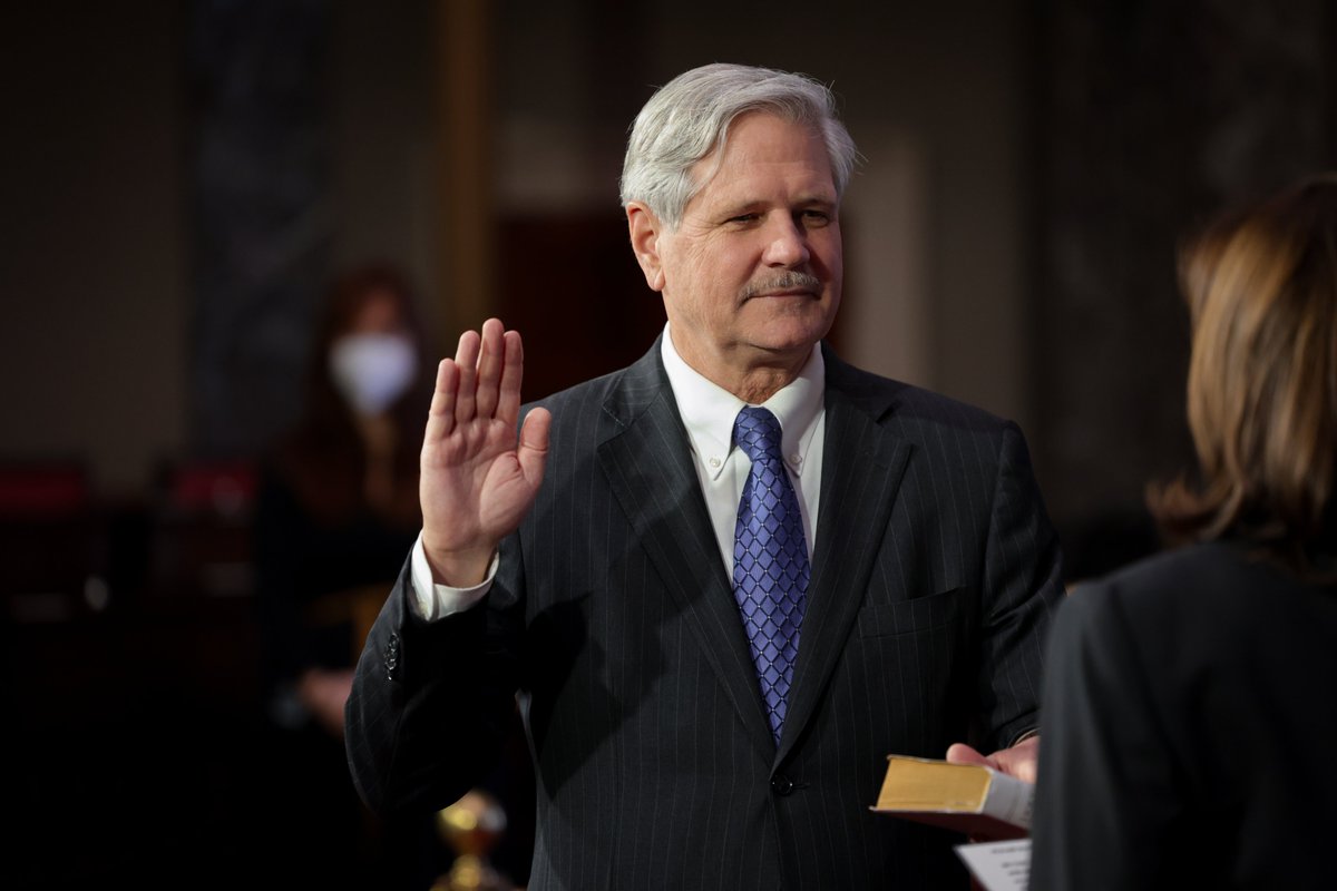 SenJohnHoeven's tweet photo. Today, with Mikey by my side, I once again took the oath of office as a U.S. Senator for the great state of North Dakota. I look forward to continuing to work hard for all North Dakotans &amp; addressing the real issues impacting American households. https://t.co/2poOi6xw1Y