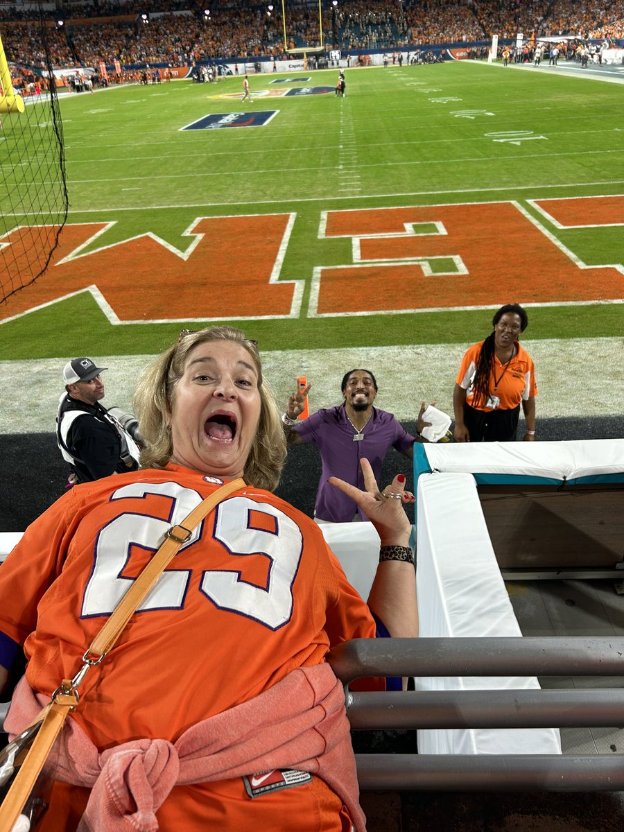 Tammygpotter's tweet image. Although the game didn’t turn out how we wanted, I got to get a picture with my favorite from #ACCPM @TreBos10! Also saw @MarkPacker but didn’t get a pic with him!