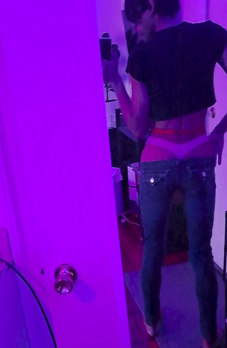 Slutboyalex's tweet photo. #twink #gaytwink #gaybottom #gayporn #submissive #thong #tanga #pasivo #pasivogay #pasivoafeminado #latinogay #whaletail #fishnets https://t.co/OiKgUM4pxi