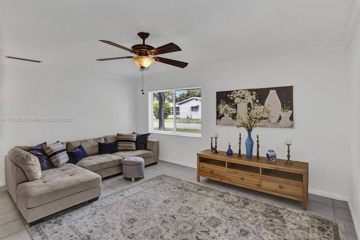 pinerotitle's tweet photo. 3651 SW Natura Ave #A, Deerfield Beach, FL 33441 is now under contract.
See this listing and more on my website: https://t.co/IcotHUBGR2 https://t.co/Naesdihsud