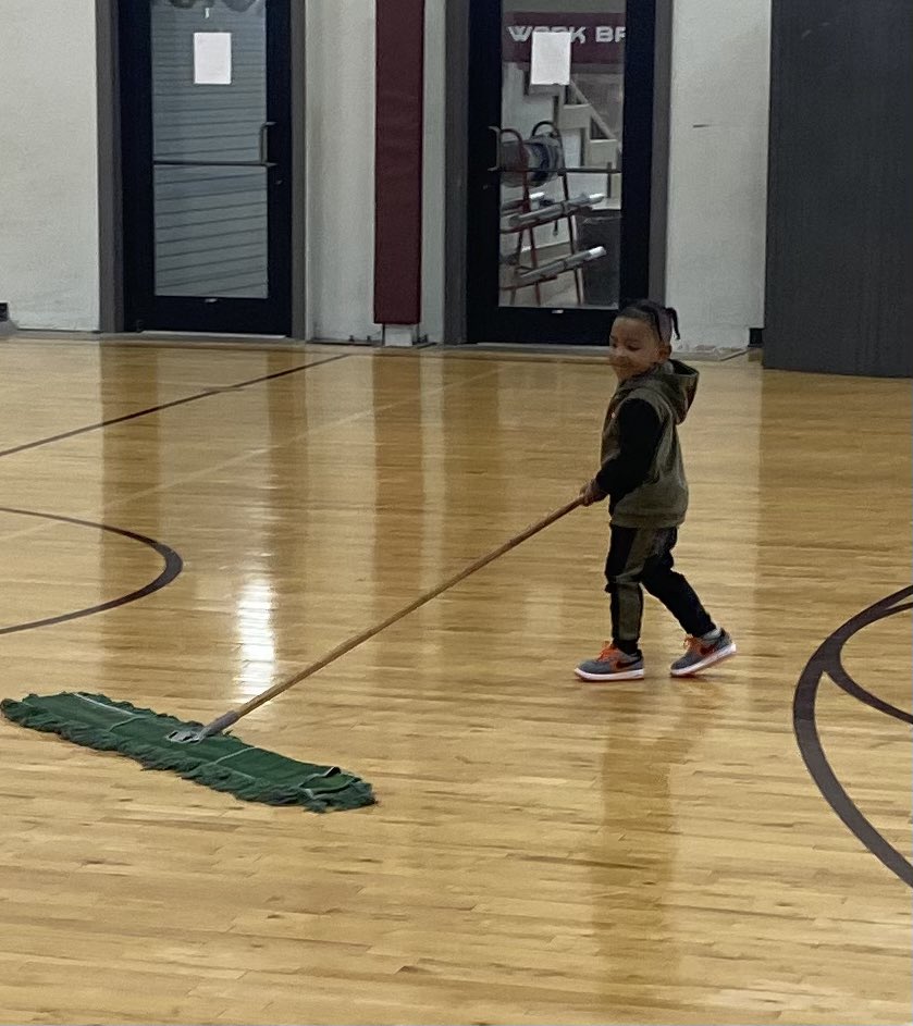 ginnthecoach's tweet photo. Everyone is doing their part to get the gym ready for tonight‘s big division game with Bruce! Come fill the dome! Girls at 6:00, Boys at 7:30. https://t.co/HK3wvckR13