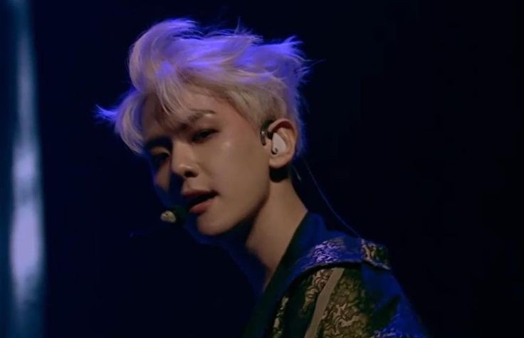 fireyeollie's tweet image. Tópico extremamente Sensível: BAEKHYUN 'PSYCHO'