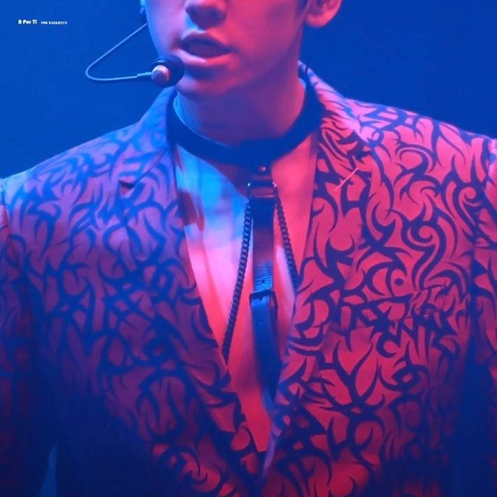 fireyeollie's tweet image. Tópico extremamente Sensível: BAEKHYUN 'PSYCHO'