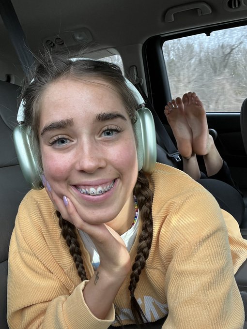 TW Pornstars - Livinia Roberts. Pictures and videos from Twitter. Page 5