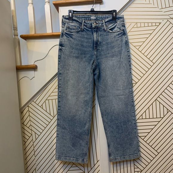 Ymcneil65's tweet photo. So good I had to share! Check out all the items I'm loving on @Poshmarkapp from @ReaneeRecycled #poshmark #fashion #style #shopmycloset #francescascollections #oldnavy #frye: https://t.co/4r7LLX4em0 https://t.co/kqwWcOT0Xs