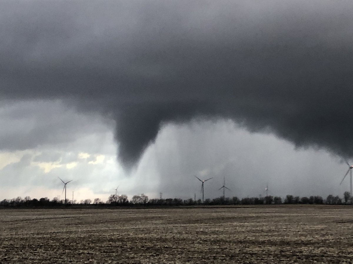 Jacqui Jeras on Twitter "Ground truth of one of the tornadoes in