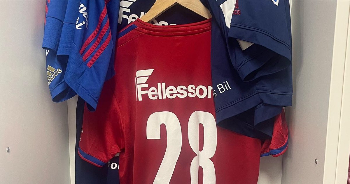 frostrom's tweet photo. Omklädningsrummet är riggat och klart inför samling 07:00 på Visma Arena. Även kameran är riggad och klar för livestreaming. Du kan se alla 27 matcherna på följande länk https://t.co/0oHD83ouDl
Om 8h så kör vi. #LFCup
#ÖstersIFAkademi ❤️💙❤️ https://t.co/Dq8eyxkC1e