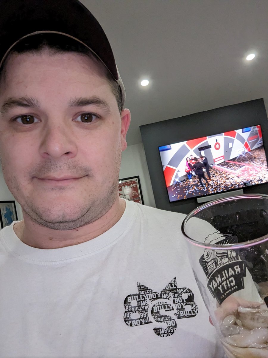 BenMarcolin's tweet photo. @Michael180Smith Congratulations Sir !!! ALL THE WAY FROM CANADA You deserve it.... ENJOY THE MOMENT ! https://t.co/NPxMxiIFXY