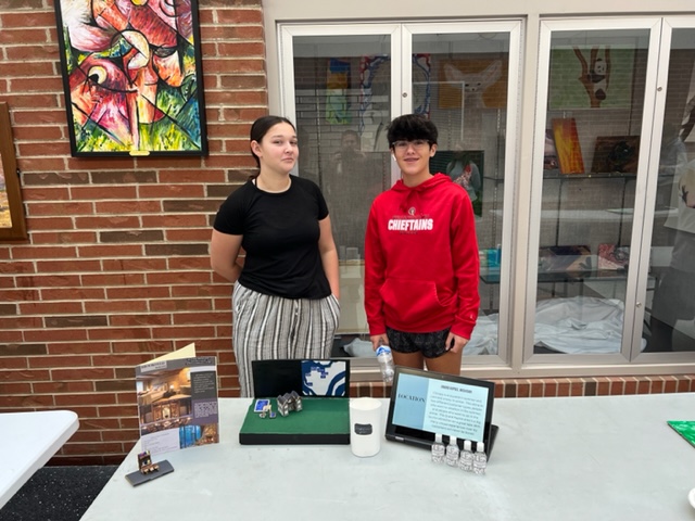 BHSChiefs's tweet photo. BHS students learn from “Hotel Impossible” projects

Several Bellefontaine High School business students enjoyed a hands-on learning experience this semester.

You can see more at https://t.co/eBUGWJybnd https://t.co/F0DpcDGIqO