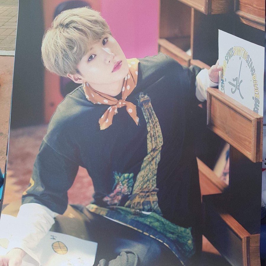 btsaudge's tweet photo. A Date With Destiny

🔮 Yoonkook, Magic Shop au, so much fluff
🔮 Introverts gonna introvert aka Yoonkook are shy boys
🔮 Magic Shop owner Jimin works miracles
🔮 ao3: https://t.co/do0cV5CDvW https://t.co/aB6Hzz2Jsl
