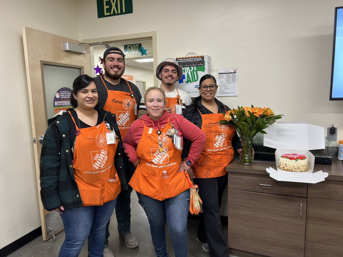 Congratulations Valerie on your promotion, we wish you the best at your new store! 🎉😁 <a href="/Dalton8523/">Dalton8523</a> <a href="/DianaSundermann/">Diana Sundermann</a>