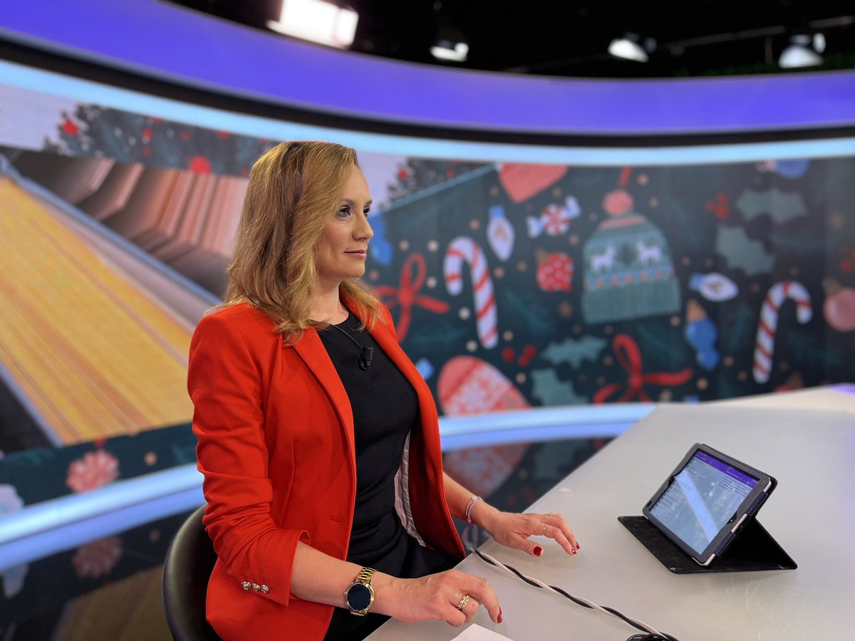 'Las Noticias de la Noche', con Isabel María Sánchez (<a href="/Isabelmasanchez/">Isabel María</a>), comienza a las 00:23.
la7tv.es
#La7Noticias <a href="/La7Noticias/">La 7 Noticias</a>