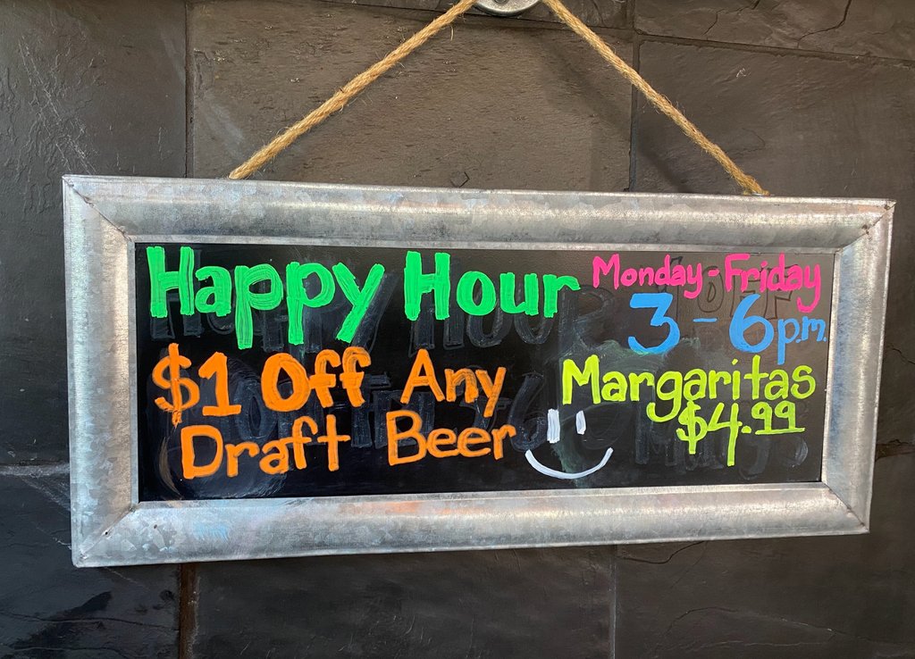 Join us for the Happiest Hours at Illegal Burger 😊

#happyhour #denver #denvercolorado #illegalburger #burgers #cheeseburgers #denverhappyhour #fries #trufflefries #beer #draftbeer #margs #drinkdeals #denverdeals #instafoodie #foodie