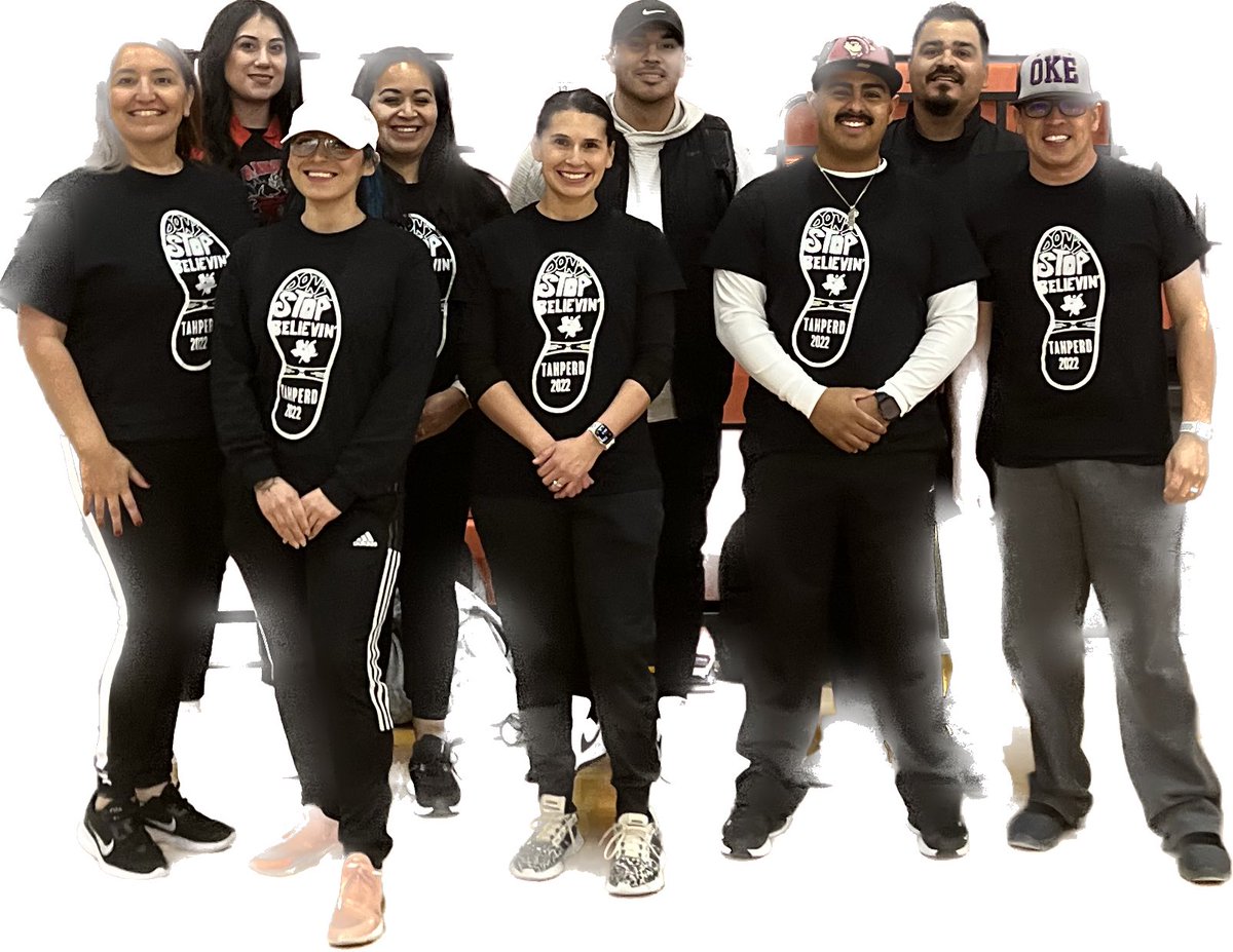 CoachFarmer_VDS's tweet photo. Thank you to all our teacher presenters today! TAHPERD provided them with many activities that they were able to bring back to SISD! Awesome job https://t.co/cebvWgu4GG