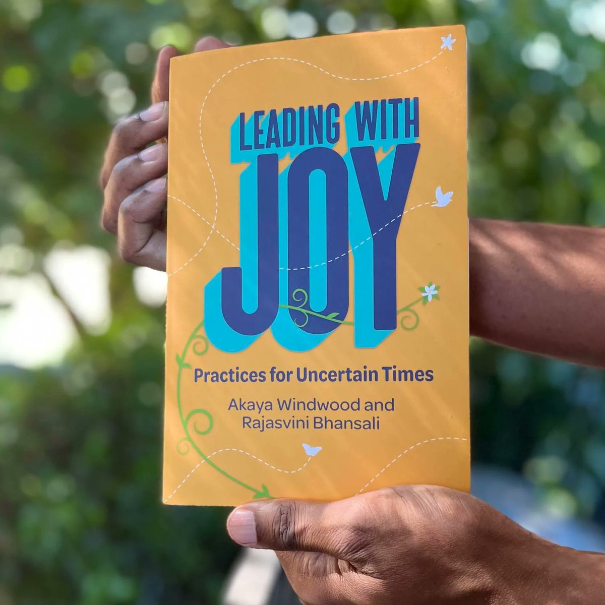 LeadingWithJoy's tweet photo. Happy New Year! 2022 brought many blessings, this book being one of them. Writing it was a joyful struggle. If any chapter, page or quote has had an impact we ask that you let us know. You can leave a review on our Amazon page or simply tag us in a post. https://t.co/5kZYz8OzKX