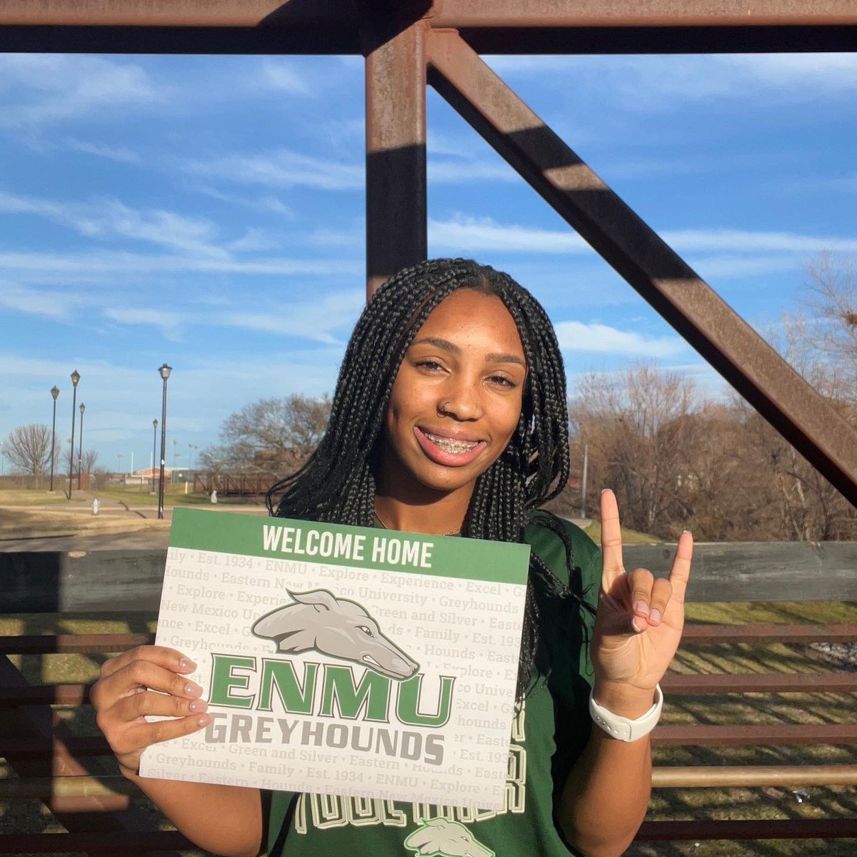 i’m so incredibly excited to FINALLY announce my commitment to Eastern New Mexico University where i will be continuing my academics and athletic career! Thank you to my MOM and coaches that have supported me along the way! #gohounds