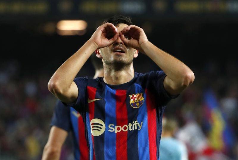 Sergiup8's tweet photo. Le grand FC Barcelone pratique le pied ballon aujourd’hui 💙❤️ https://t.co/YLY33X50wD