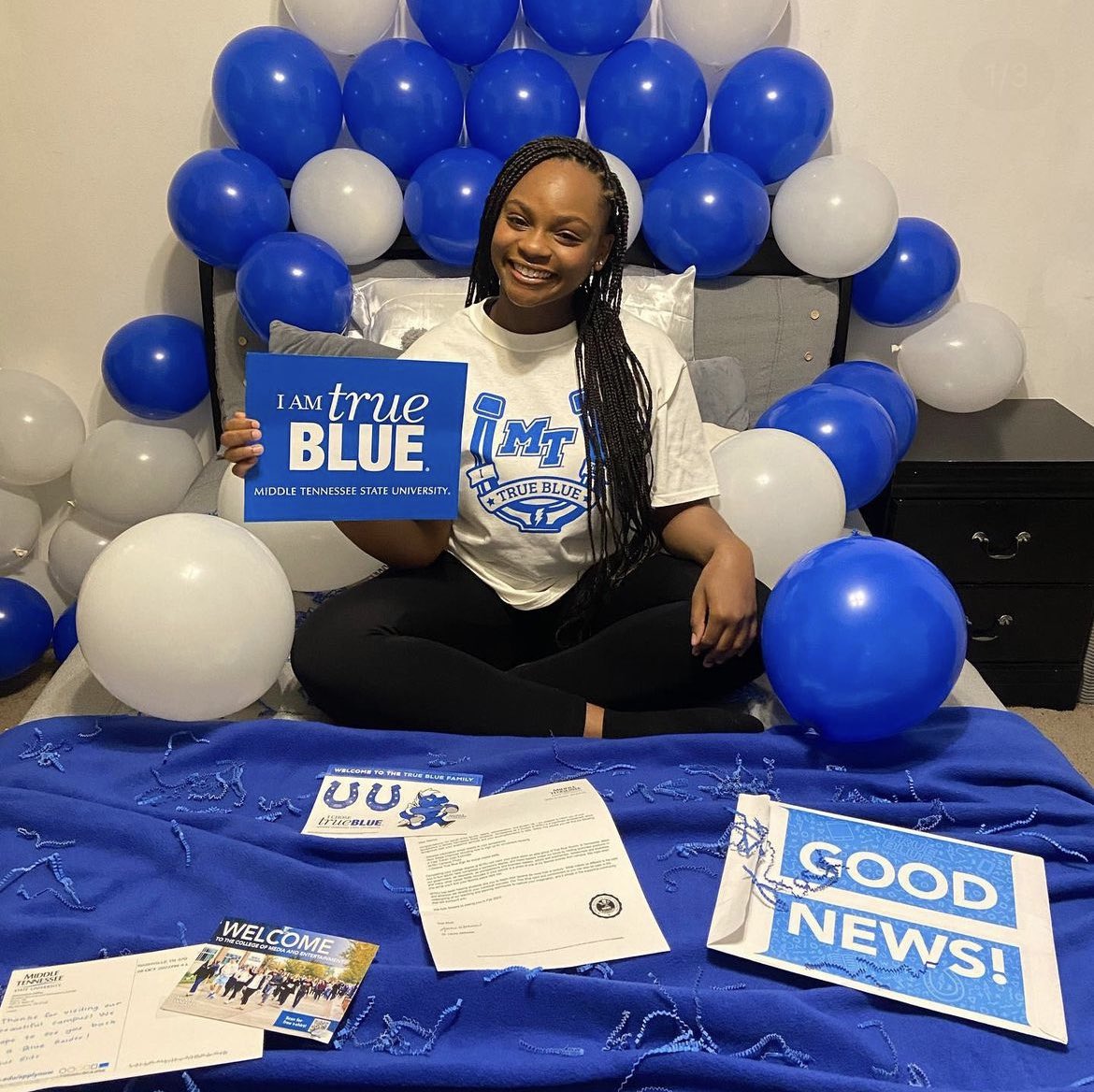 MTAdmissions's tweet photo. We love to see students excited to attend MTSU! Congratulations to recent admit Nakeia Jones! Nakeia plans on majoring in audio production at MTSU.
#trueblue #iamtrueblue #mtsuadmit https://t.co/4F8rUpgqb0