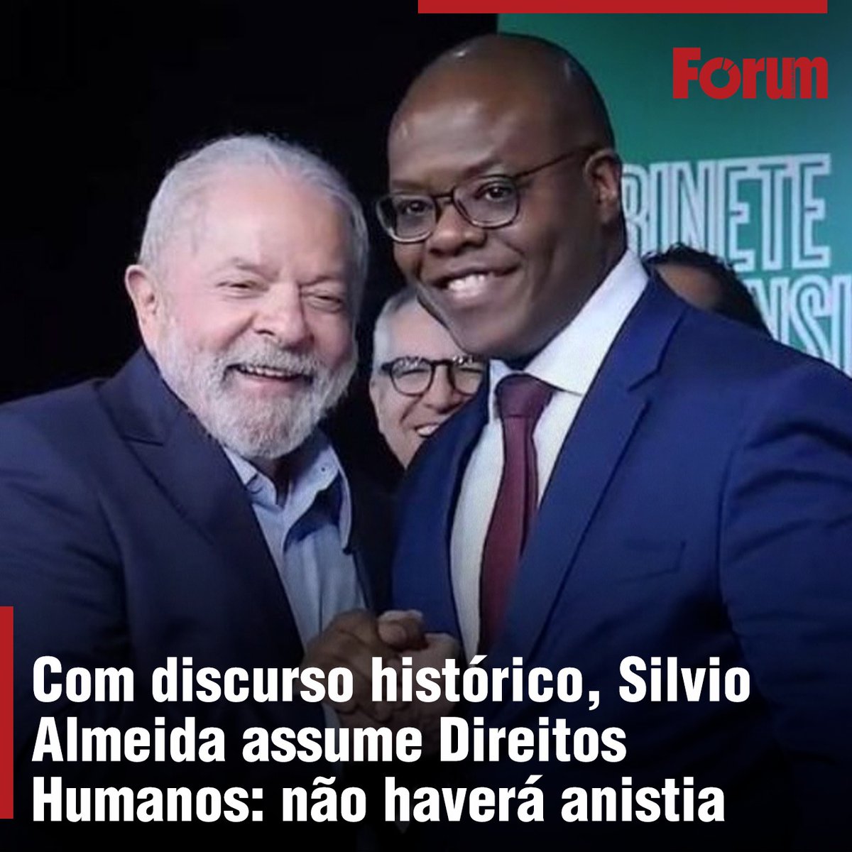 revistaforum's tweet photo. Ministro Silvio Almeida citou ditado Iorubá para lembrar as lutas seculares dos negros e se dirigiu aos grupos perseguidos por Bolsonaro, como mulheres, pretos, indígenas, LGBTs e vítimas da fome: "Vocês existem e são valiosos para o país"

Leia mais: https://t.co/hN6gfwvlGA https://t.co/zeZ4qol1tA