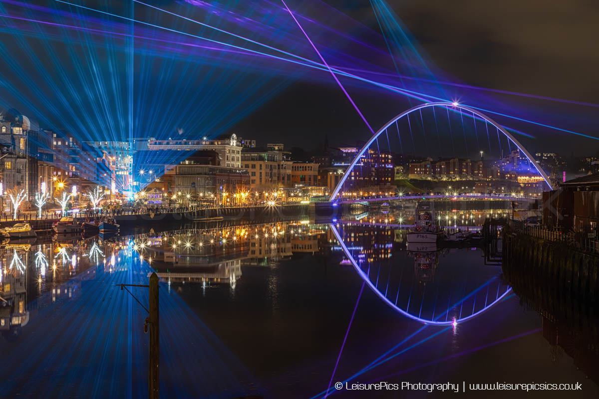 A few from 'Laser Light City' display, Newcastle Quayside on #NewYearsDay
Would have been nice to get the bridges lined up but tripod space was at a premium!
#NewcastleGateshead #LaserLightCity 
#ThePhotoHour #photography #NightPhotography #Newcastle #NewcastleQuayside #RiverTyne