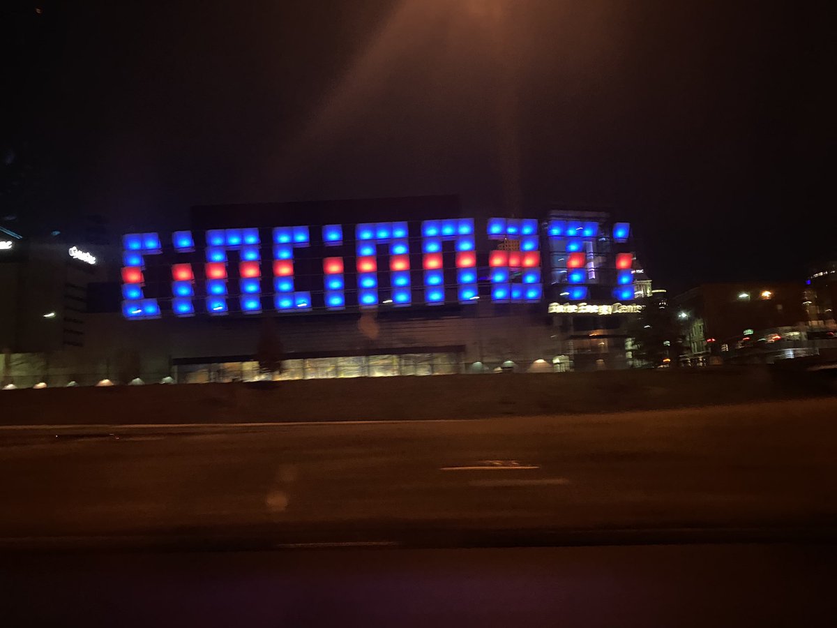 Just drove past Duke Energy Center. It’s lit up in @BuffaloBills colors to show support for the team and Damar Hamlin. @FOX19