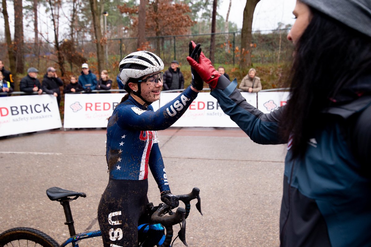 usacycling's tweet photo. Hugs and high fives all around for these juniors! The #MudFund racing block continued today with the Junior Women racing in Herentals! Vida Lopez De San Roman had another top 5 performance.
Next stop: Koksijde 🇧🇪 https://t.co/Onw3i8DDFk