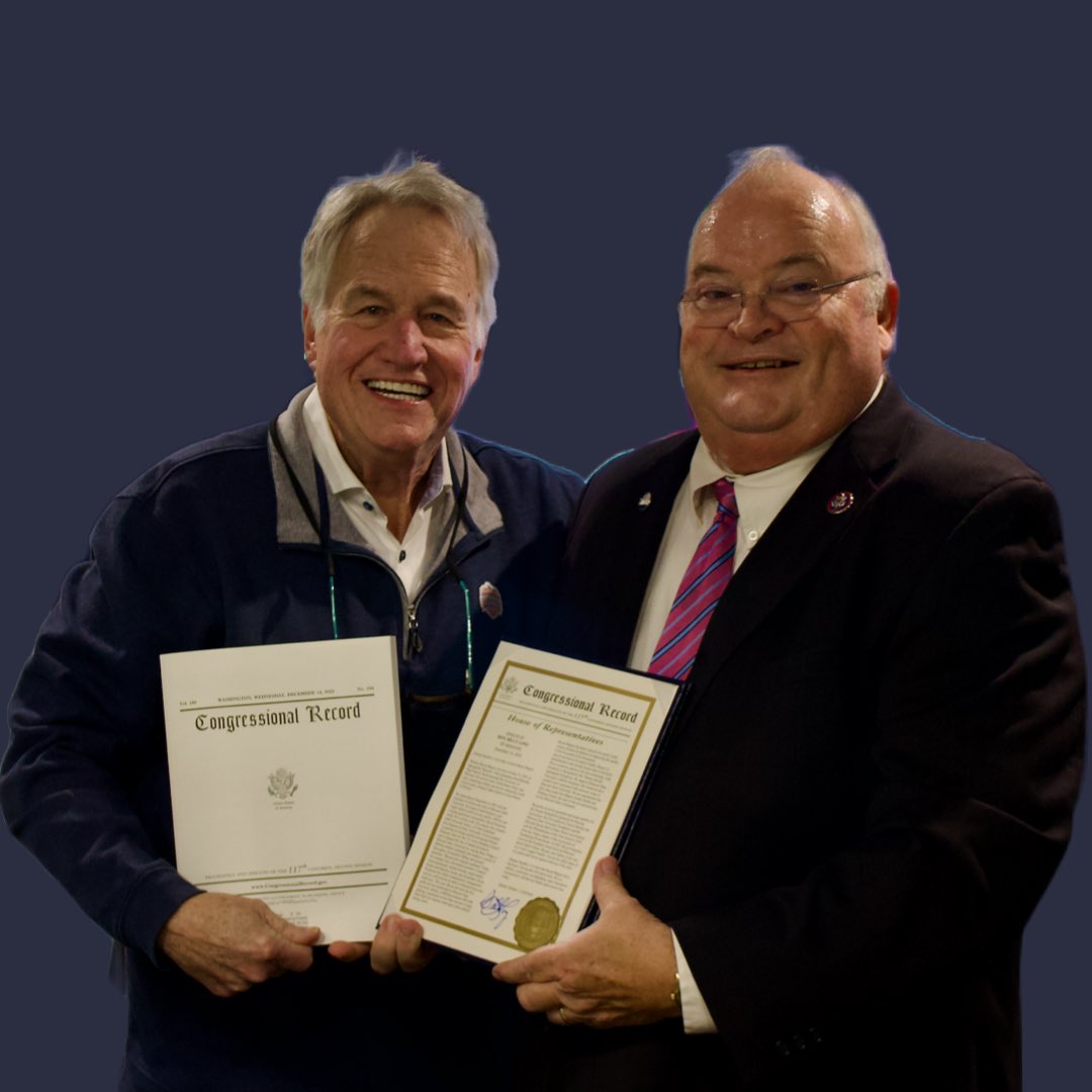 BryanProps's tweet image. Rep. Billy Long surprised Bryan Magers with this entry into the congressional record. A special day for Bryan Properties!