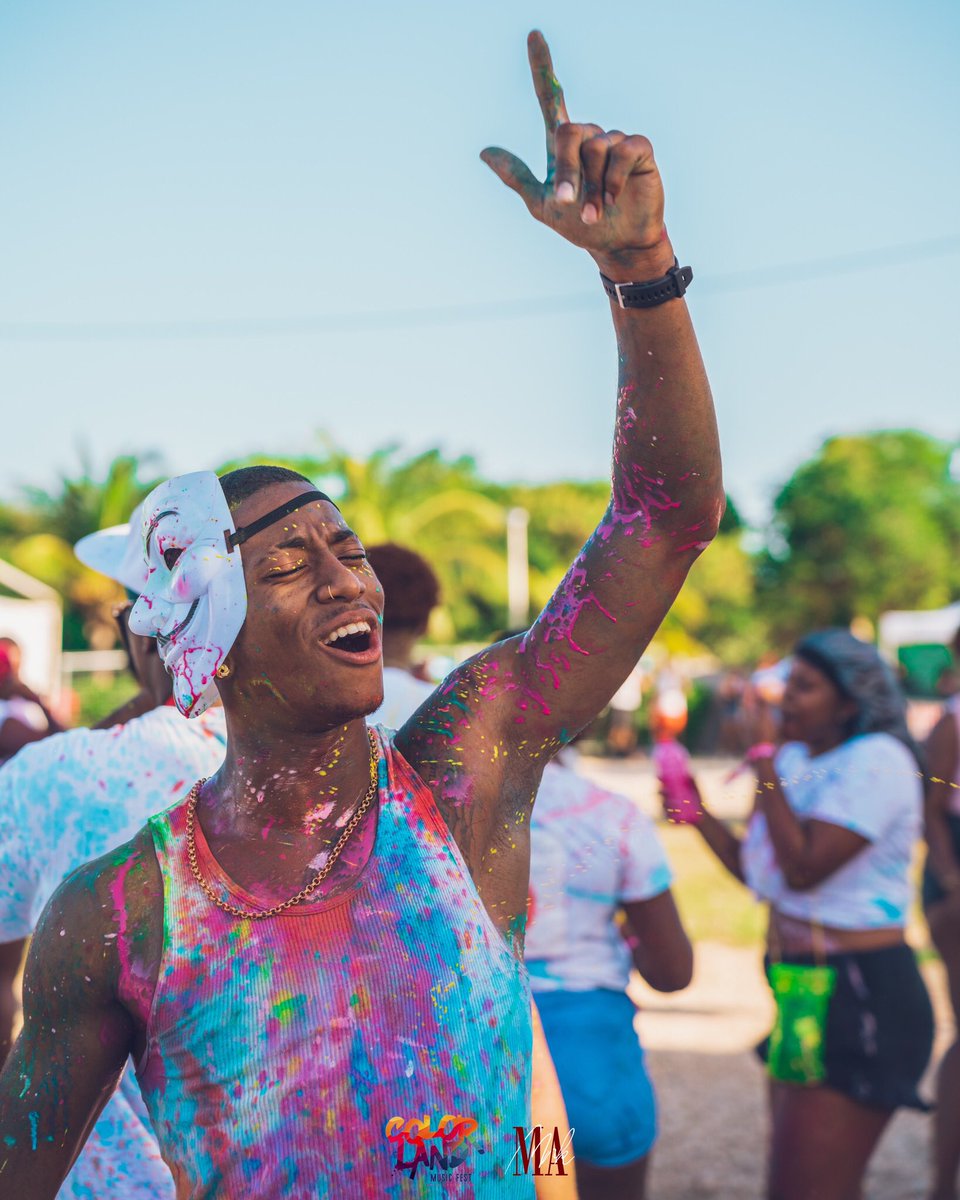 colorlandfwi's tweet photo. 📸🎨 Découvrez les clichés de la 1ère édition de la  #ColorLandMusicFest, réalisés par MRK Pictures. (@Rickmee_)

📱 Rendez-vous sur notre page Facebook.

🔗 Lien en bio. https://t.co/TjhwlfvlAx