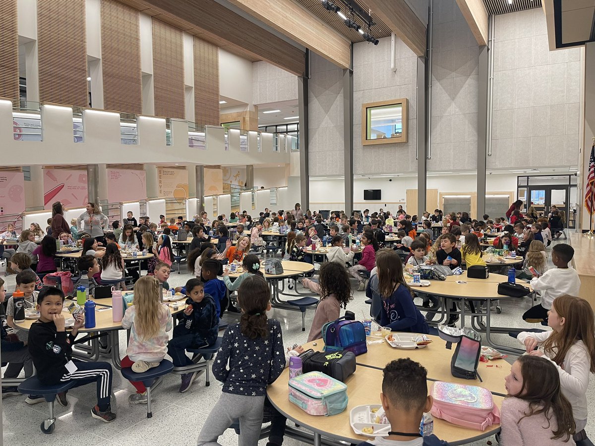 BATigerCubs's tweet photo. We had a great first day at Blanche A. Ames Elementary School! Go Tiger Cubs! @eafinn82 #BATigerCubPride #WeDigEPS https://t.co/CBlleKJSEG