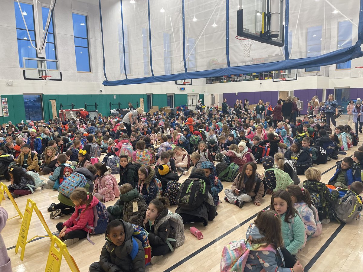 We had a great first day at Blanche A. Ames Elementary School! Go Tiger Cubs! <a href="/eafinn82/">Ms. Finn</a> #BATigerCubPride #WeDigEPS