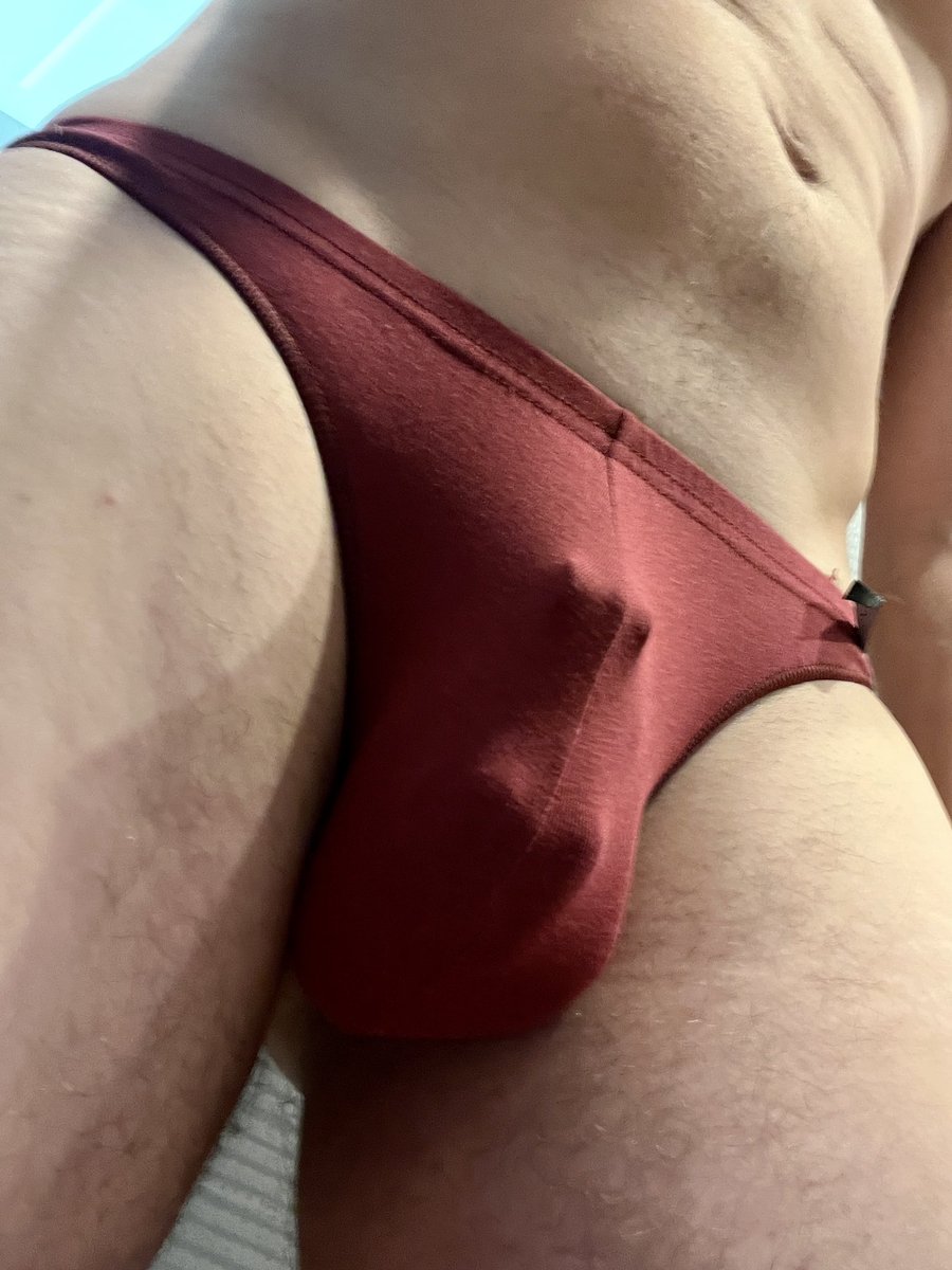 lockedboytoy's tweet photo. Front or back 😏 https://t.co/IWLTXw3GYt