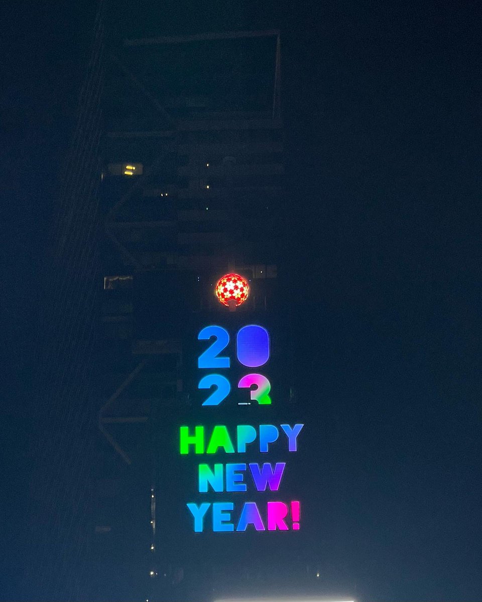 ErickBrianColon's tweet photo. Gracias a tod@s por sus felicitaciones! 🤍 los amo Feliz 2023 🥂💫 https://t.co/CWJdFyTPaB