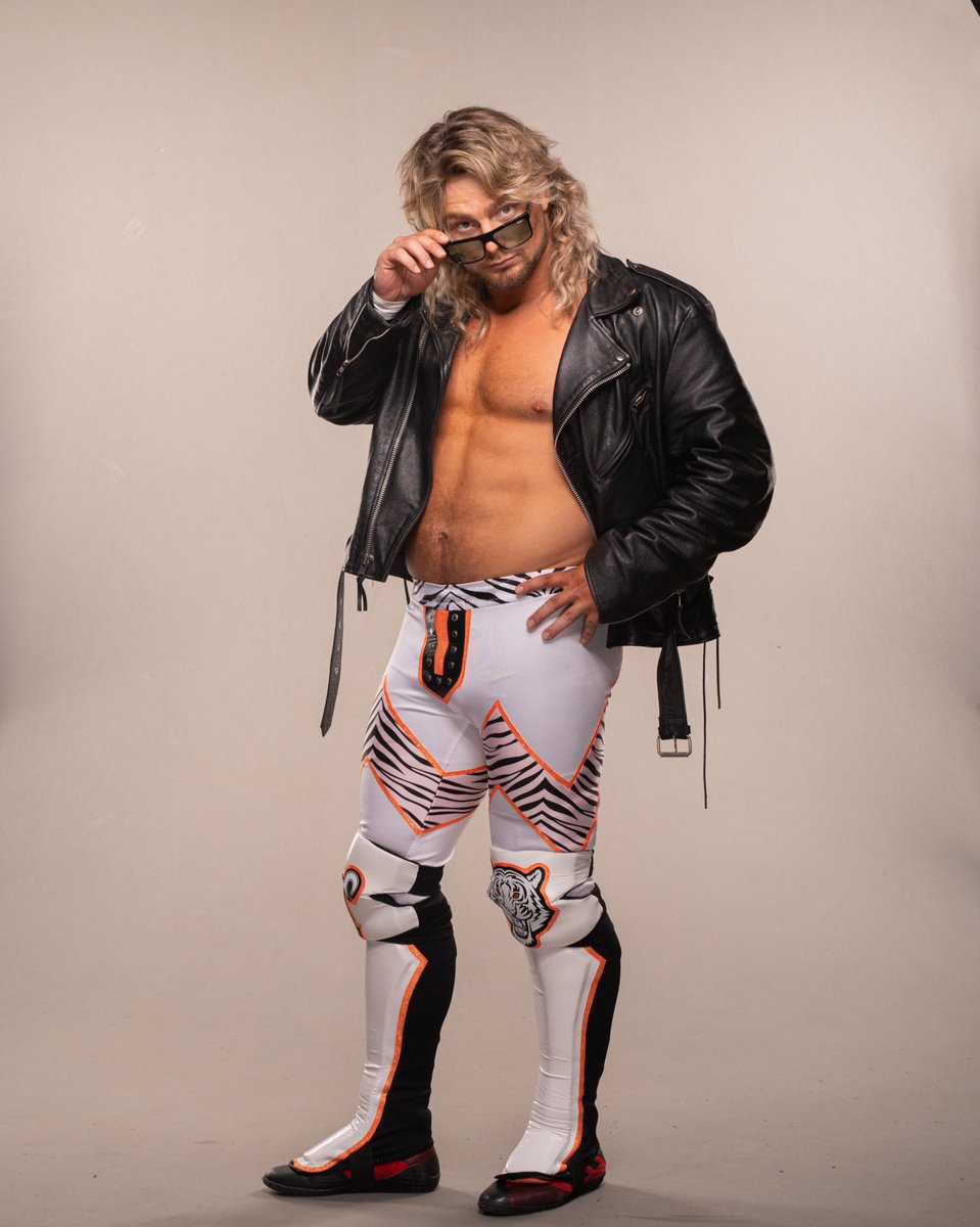 LexisKingWWE's tweet photo. I’m BPJ! And I’m the best second generation wrestler in the world, and it’s NOT EVEN CLOSE!!! 😎😉
#AEWDark https://t.co/vr2leZ88Iz