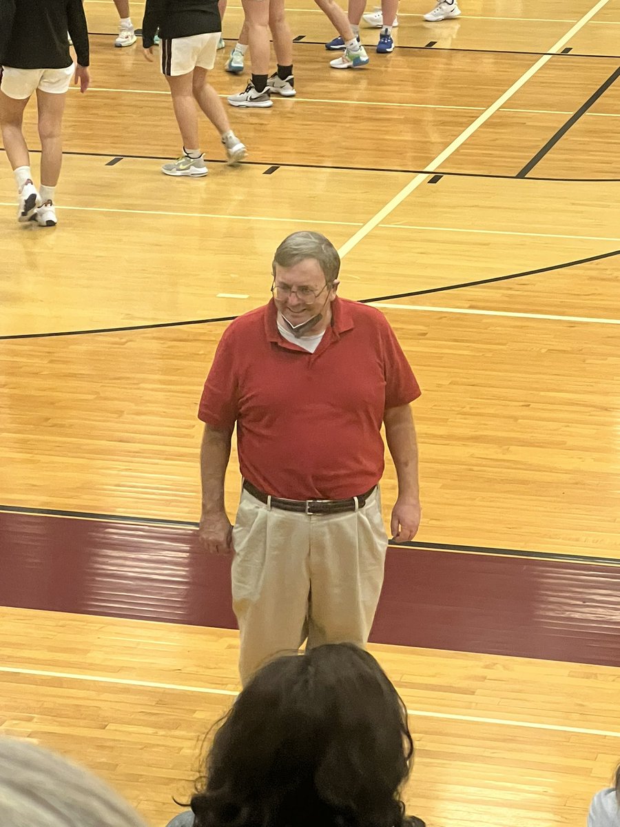 danahweese's tweet photo. @RHS_SID Murph sighting at Eagleville https://t.co/gSZksll8l7
