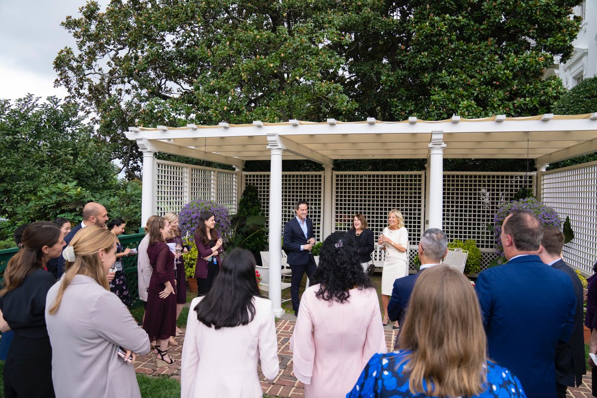 MichaelLaRosaDC's tweet image. In 2022 I said goodbye to an office, a job, a team, and a boss I love dearly. The next chapter of my professional life has been incredible, but I will always love, miss, and be forever grateful for @FLOTUS and team-@DrBiden. Thank you all for everything and cheers to 2023!