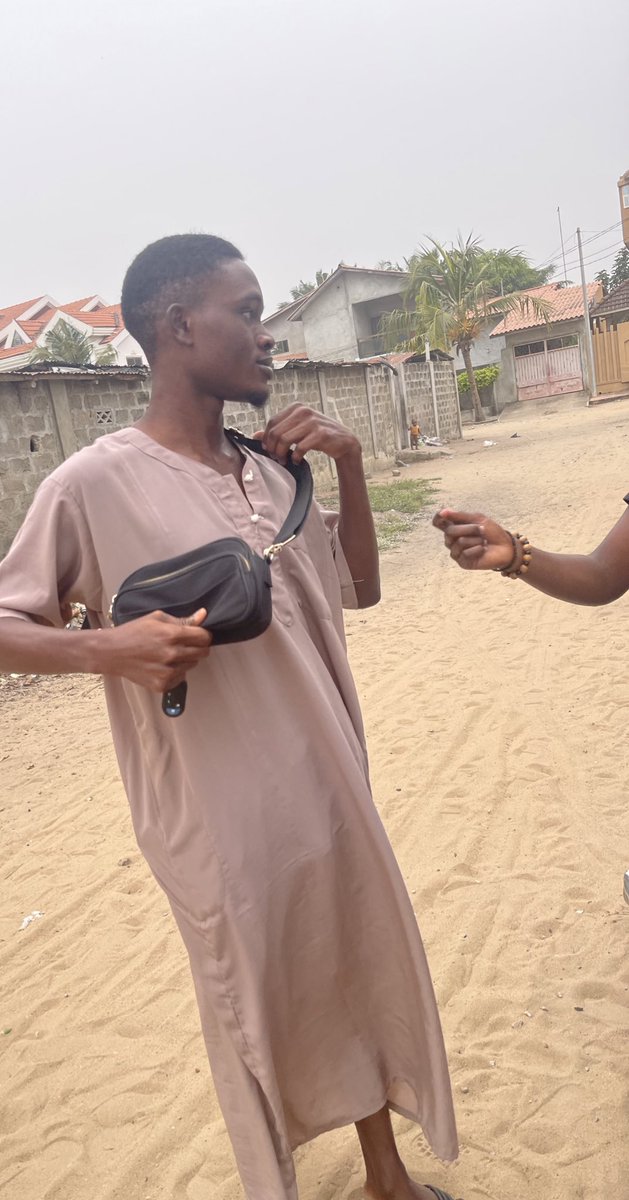 Mon ami chrétien <a href="/Chris_Agnikpe/">ZeBoy🤴🏾</a> supporteur de #CR7𓃵 dans sont maillot #AlNassr                                                            My Christian friend <a href="/Chris_Agnikpe/">ZeBoy🤴🏾</a>  #CR7𓃵 fans boy in his #AlNassr jersey 😀😅 siuuuu