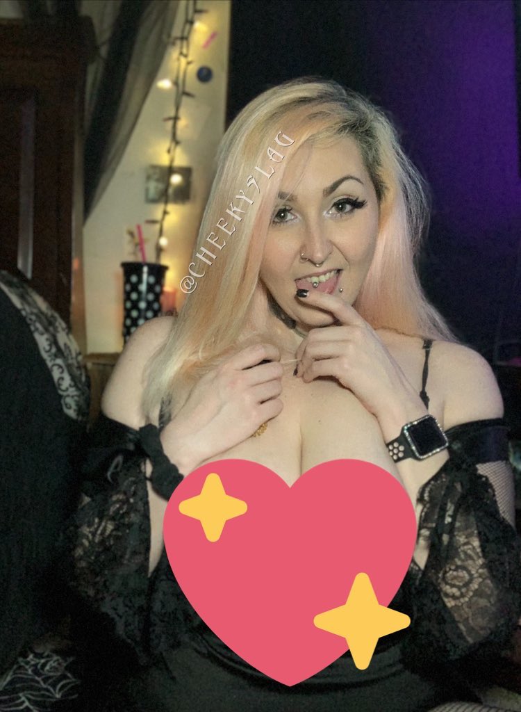 🎆❄️🖤🦇Cheeky Slag🦇🖤❄️🎇 tweet media