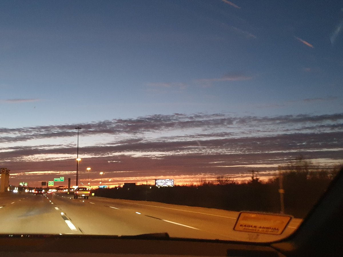Calmleestressed's tweet photo. Okay you've twisted my arm... sometimes texas is gorgeous... SOMETIMES https://t.co/gq5Wjsi9Vn