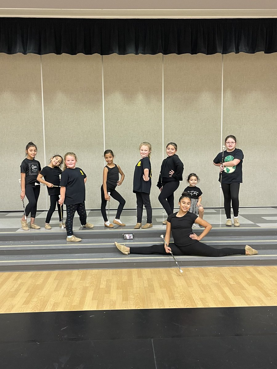 Guerrerotweets's tweet photo. Proud of our 8th graders and their community project! This week Bella is hosting a Baton clinic for future SCIA bears! These young ladies rocked their first class! #greatertogether #sciastrong #timetoshine #ibcommunityproject https://t.co/mNMjZLhbbx