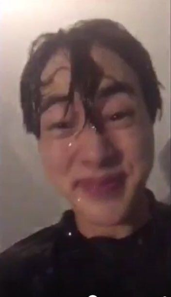 ChicaOficialBTS's tweet image. Oigan fijense que yo estaba buscando cuando nace los pendejos en google y me sale que era yo HAHAHAH
#fypシviral 
#pendej@