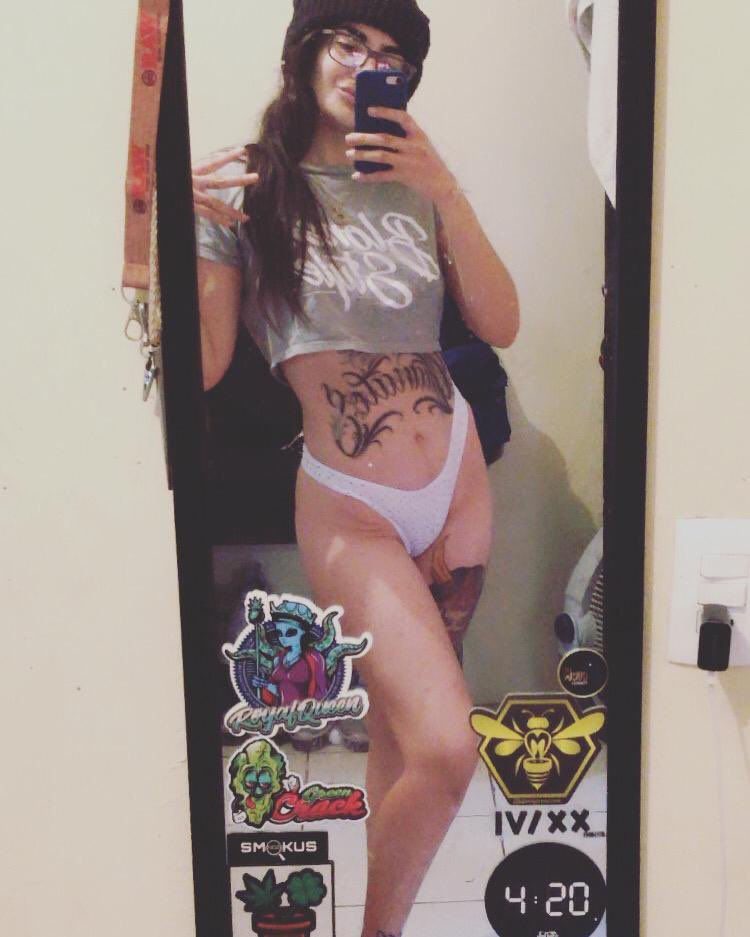 Voy a seguir a los primeros 300 que den RT ❤️🔥